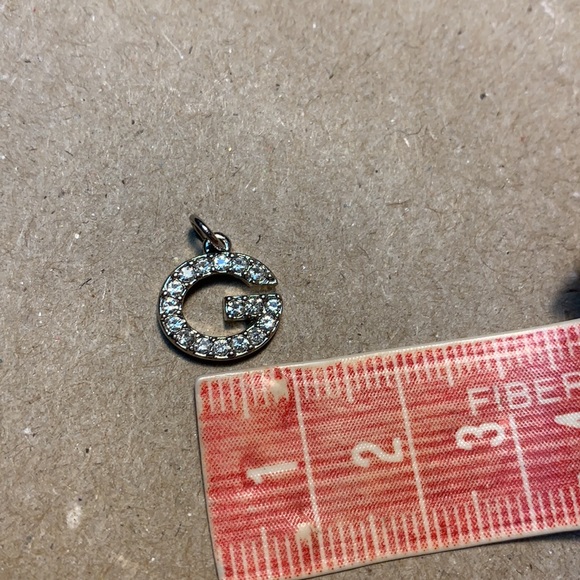 Vintage rhinestone letter G pendant or charm. - Picture 3 of 7